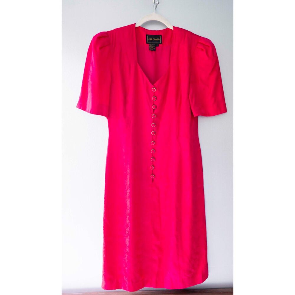 Vintage Silk Studio 1980's Fuschia V-Neck Short Sleeve Button Down Dress Size 6